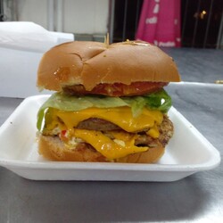 GRILL LOS CHINITOS (CARRITO) 