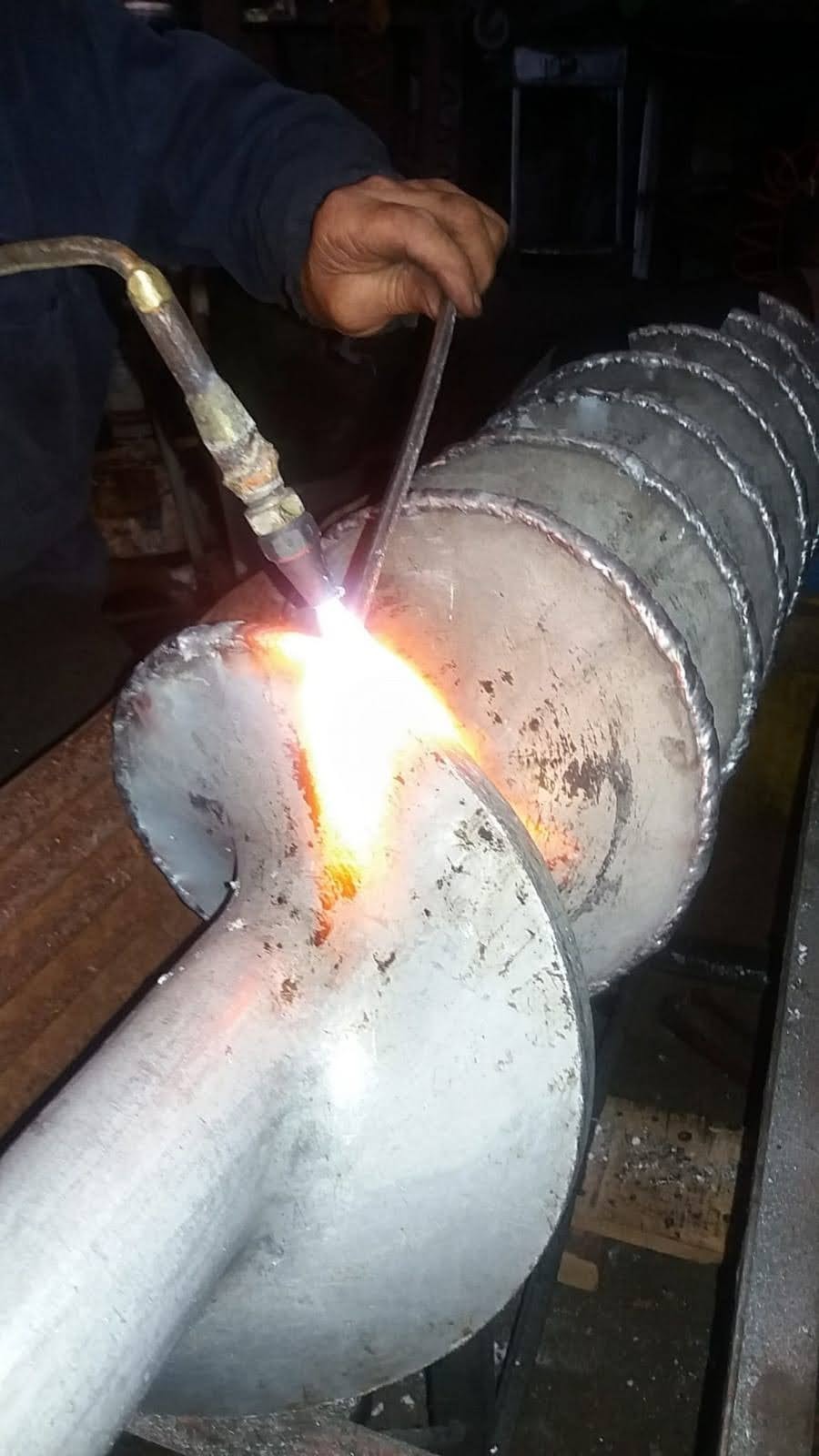 VILLALBA HNOS SRL Villalba Hnos - Soldaduras en Aluminio ALUMINIO, BRONCE, ANTIMONIO,  HIERRO FUNDIDO