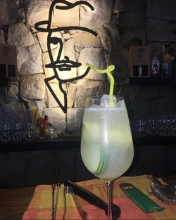 CHARLY'S CLUB Limonada con pepino