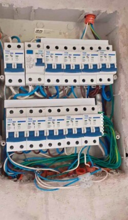 J y A Sanitario Fontanero Reformas eléctricas