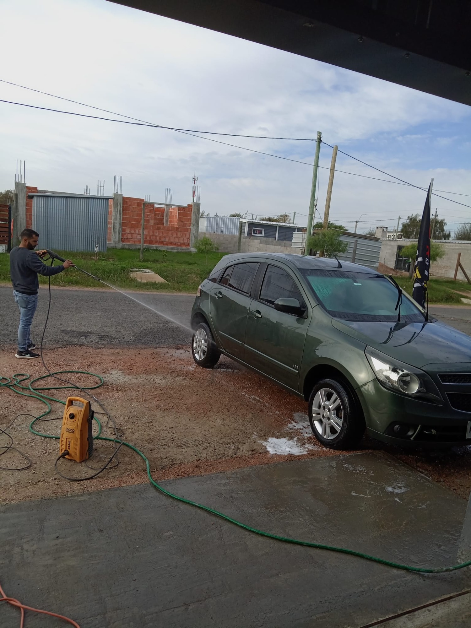 MR TIRE SOLUCIONES MR TIRE SOLUCIONE Polarizado de autos en general