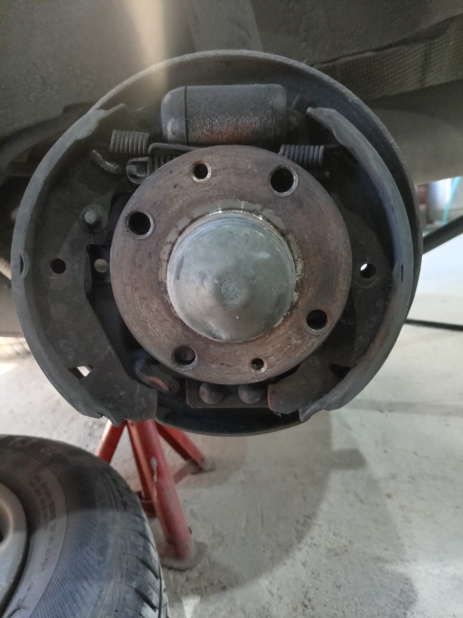 MR TIRE SOLUCIONES MR TIRE SOLUCIONE Polarizado de autos en general