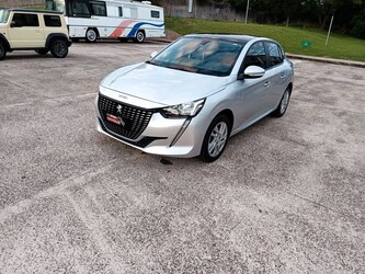 Automotora Avenida PEUGEOT 208