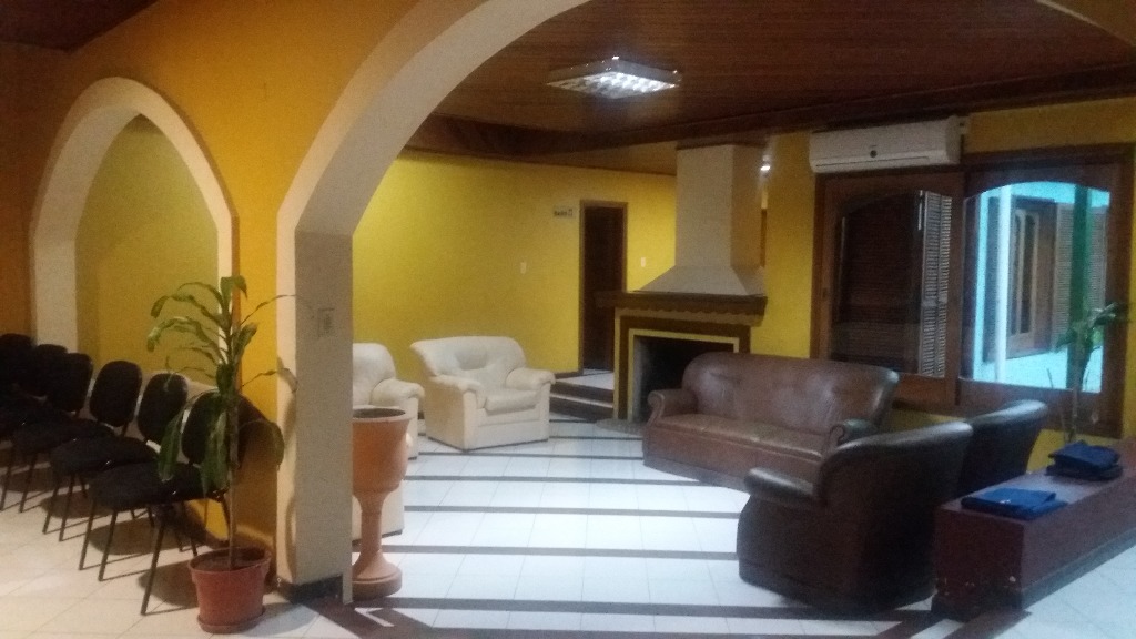 PREVISORA MITRE BELLA UNION Sala de Star Contamos con amplia sala de estar y estufa a leña.