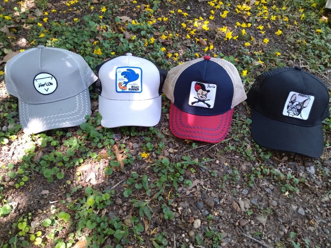 VTM RACING & HERWO  Sombreros, vario diseños