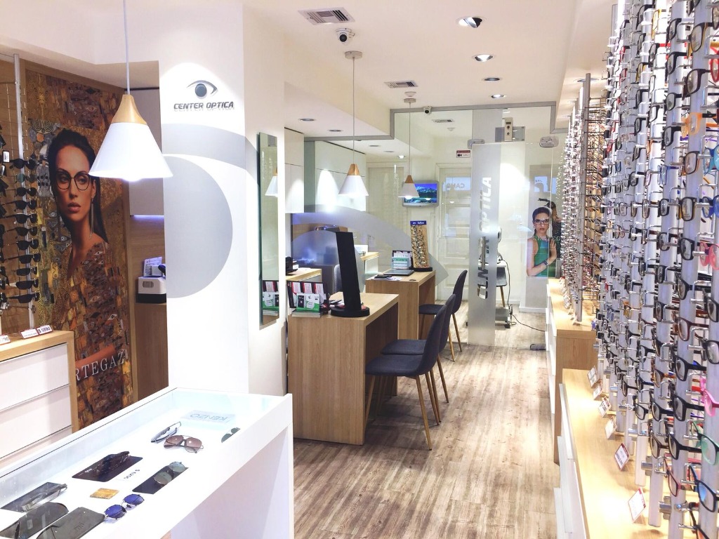 CENTER OPTICA  