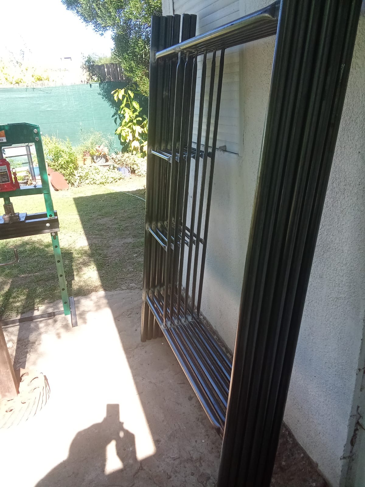 Herrería Punta Negra HERRERÍA PUNTA NEGRA Fabricación y colocación de puerta reja