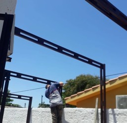 R&A BARRACA DE HIERROS Y ACERO INOXIDABLE 