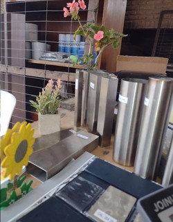 R&A BARRACA DE HIERROS Y ACERO INOXIDABLE 