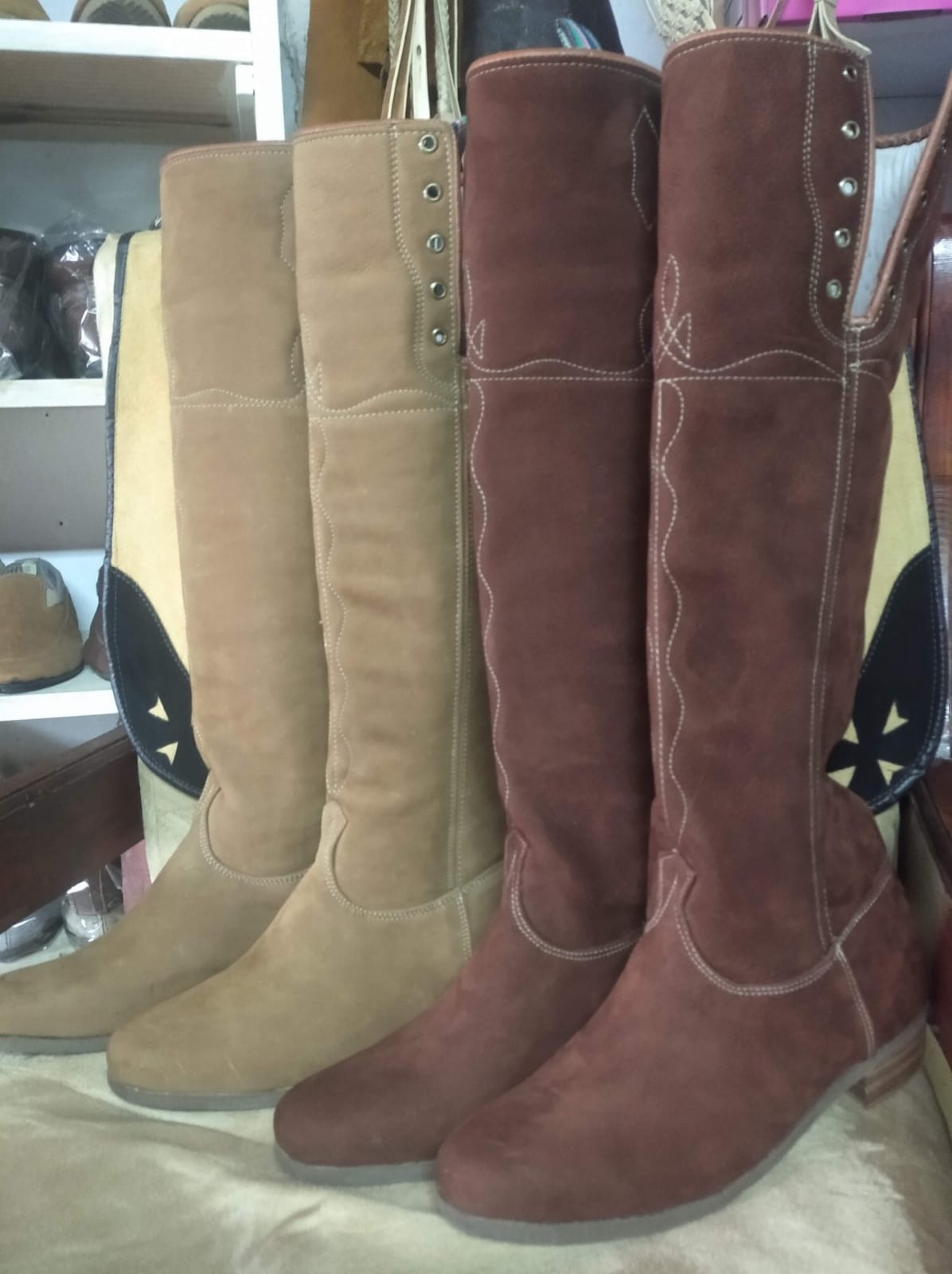 DISKAN ARTÍCULOS Y ZAPATOS EN CUERO  