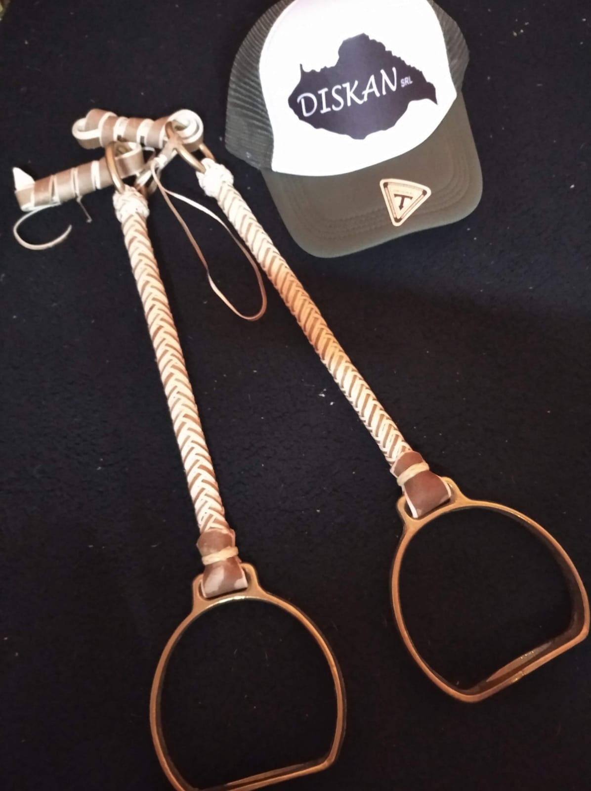 DISKAN ARTÍCULOS Y ZAPATOS EN CUERO  