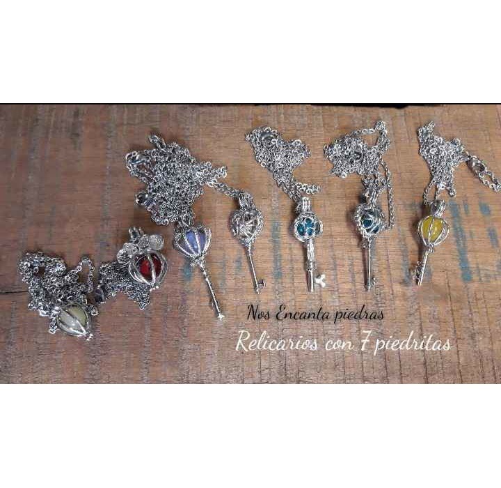 Nos Encanta  Bellezas de relicarios , más cadena de acero y 7 p