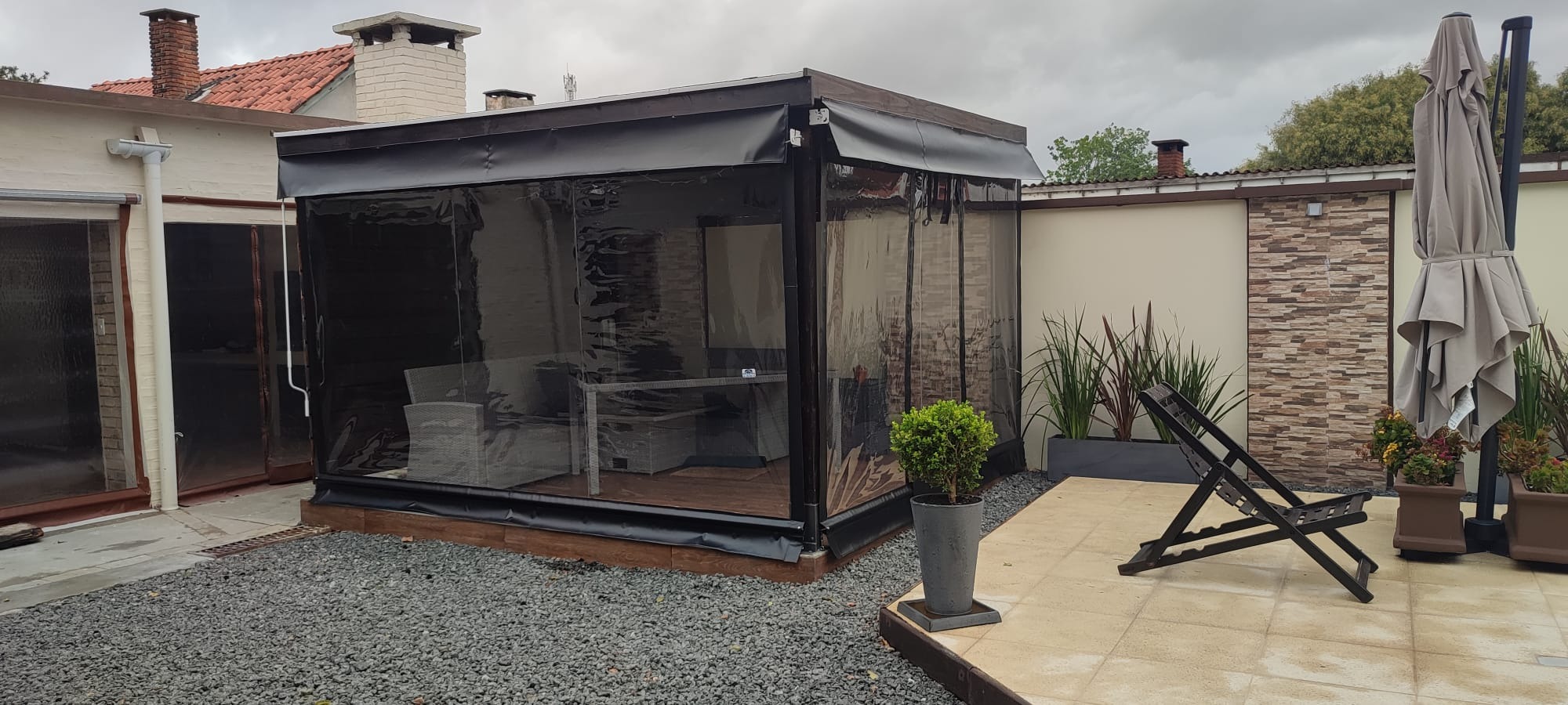 LA CASA DEL TOLDO LA CASA DEL TOLDO CARPAS
ALQUILERES CASTILLOS INFLABLES
TOLDOS
CAMAS