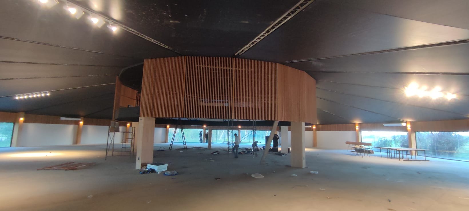 LA CASA DEL TOLDO LA CASA DEL TOLDO CARPAS
ALQUILERES CASTILLOS INFLABLES
TOLDOS
CAMAS