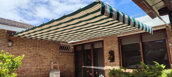 LA CASA DEL TOLDO LA CASA DEL TOLDO