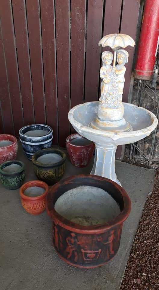 LEÑERIA CIBILS  Macetas y fuentes