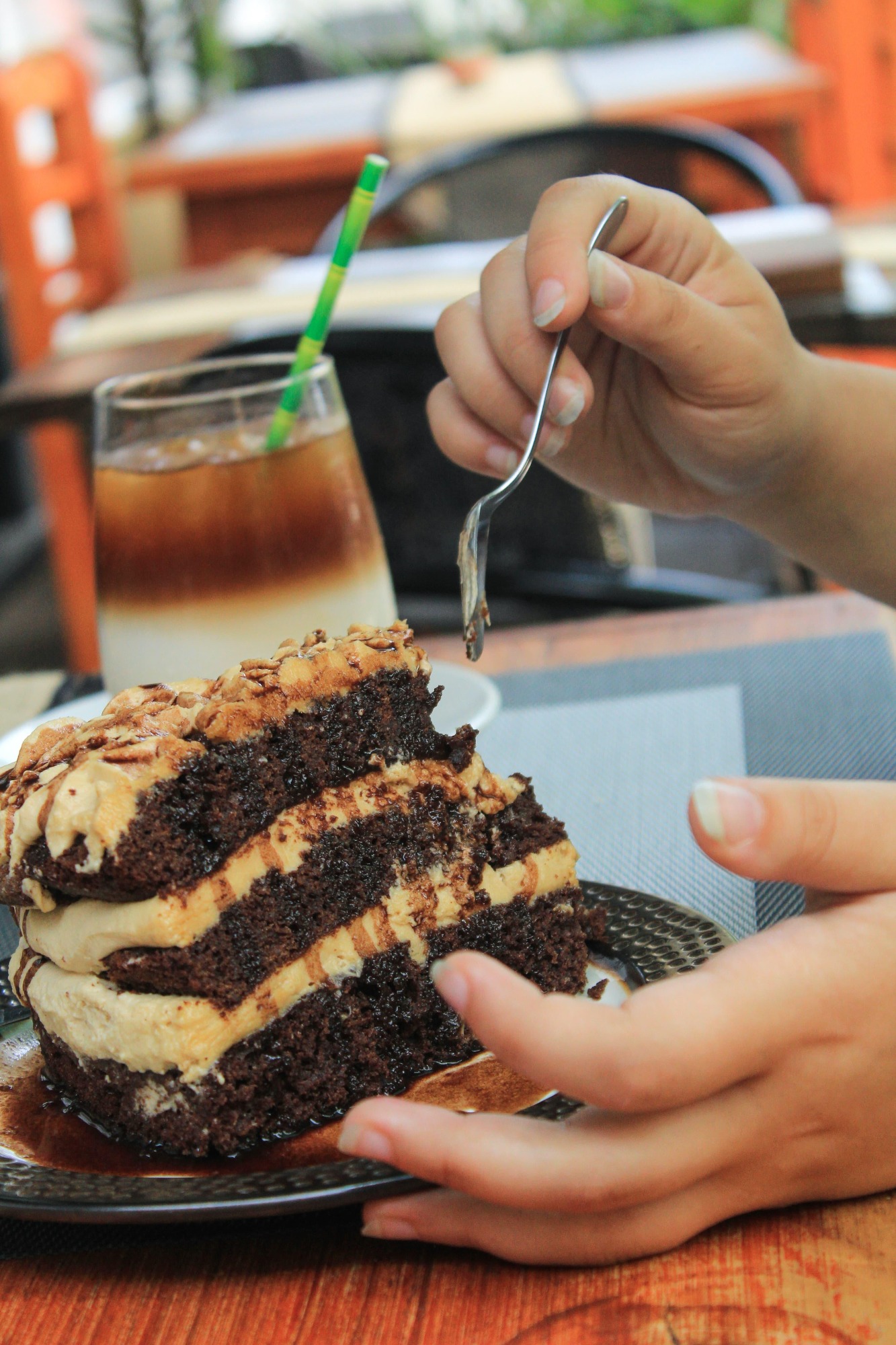 KARY CAFE KARY CAFE CAFE
SANDWICHES CALIENTES
POSTRES
CAFETERIAS
MEDIA