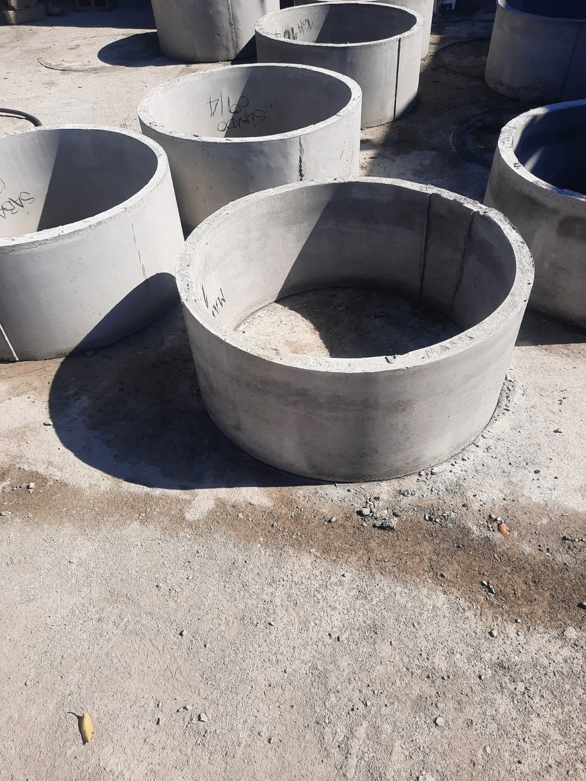 BARRACA Y LEÑERÍA LO DE RAMIRO  