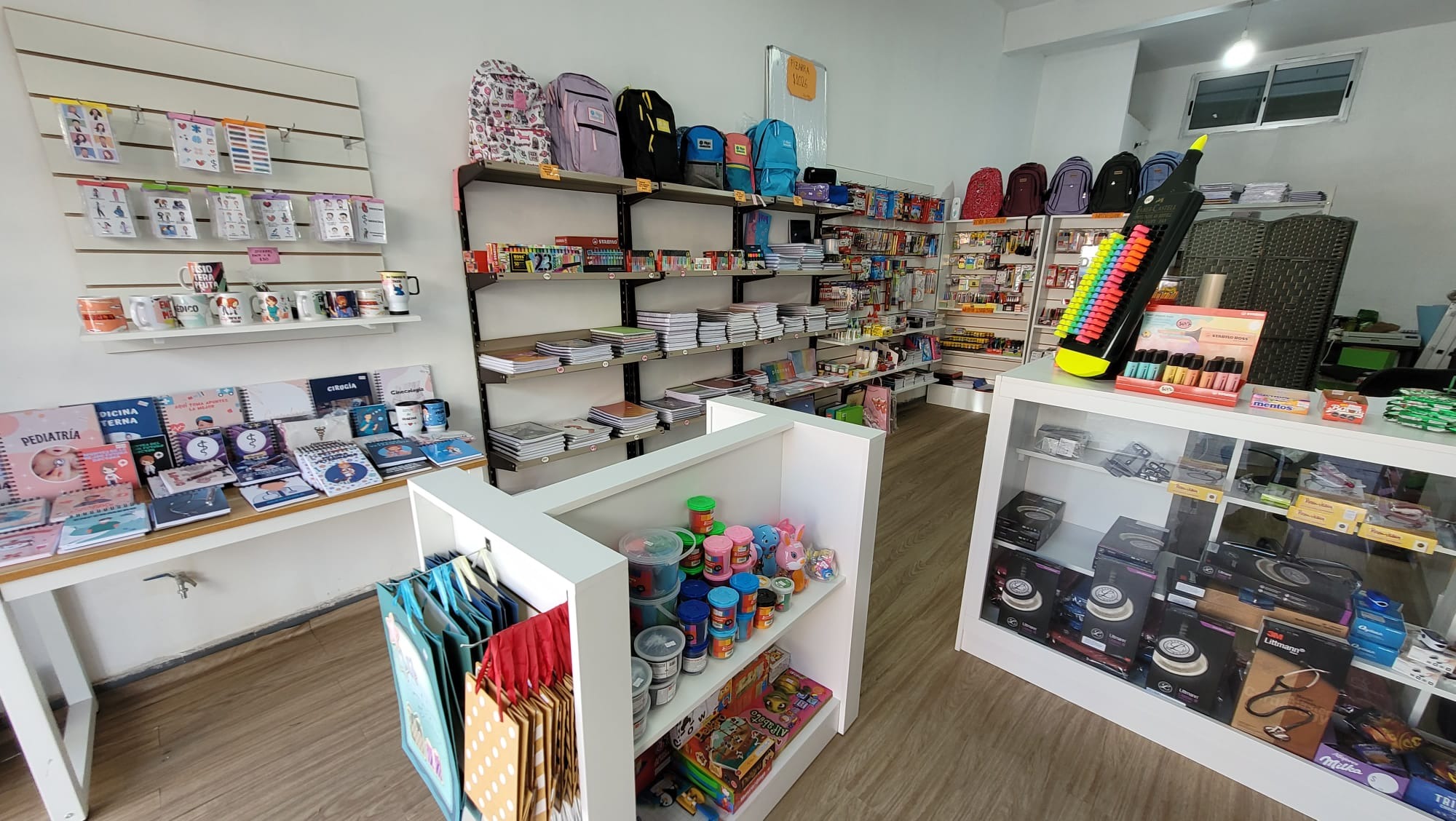 MEDSCHOOL  Papelería - Sublimaciones - Fotocopias - Impresion