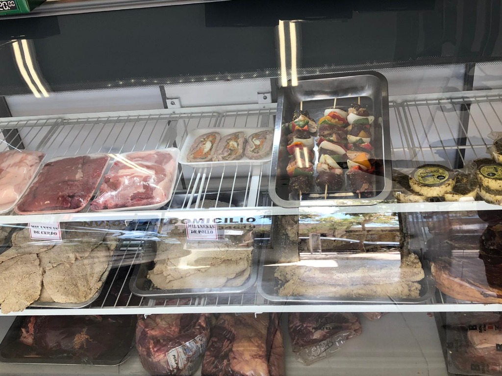 MERCADO DE CARNES DEL CAMPO  