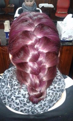 PELUQUERIA CAPRICORNIO 