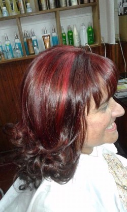 PELUQUERIA CAPRICORNIO 