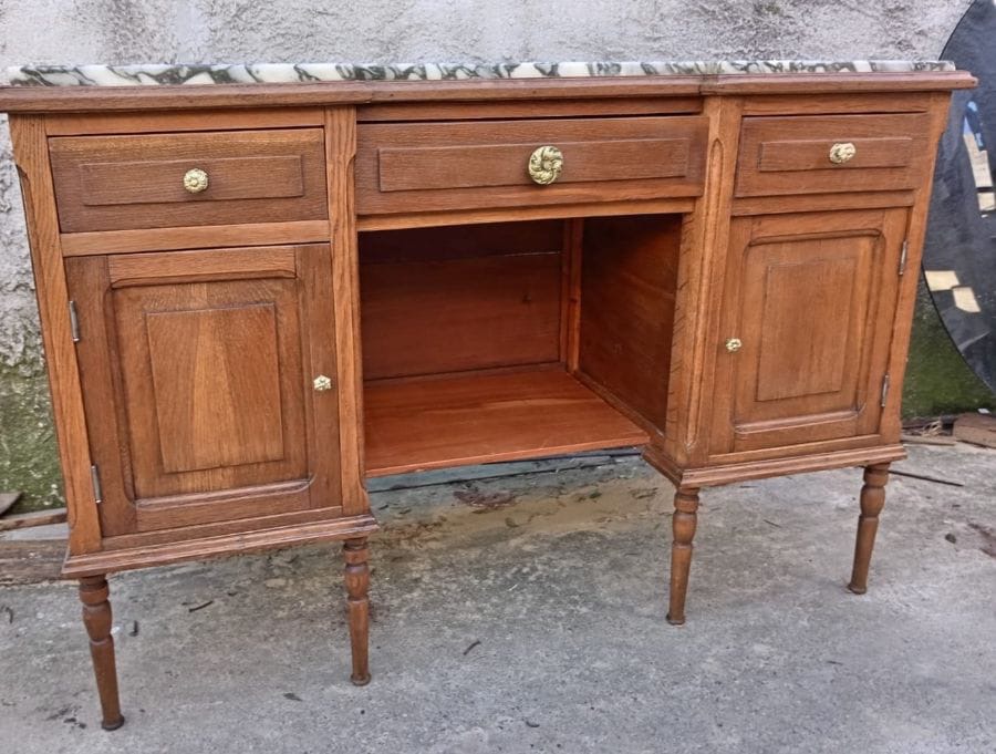 CARPINTERÍA M & T YOUNG  