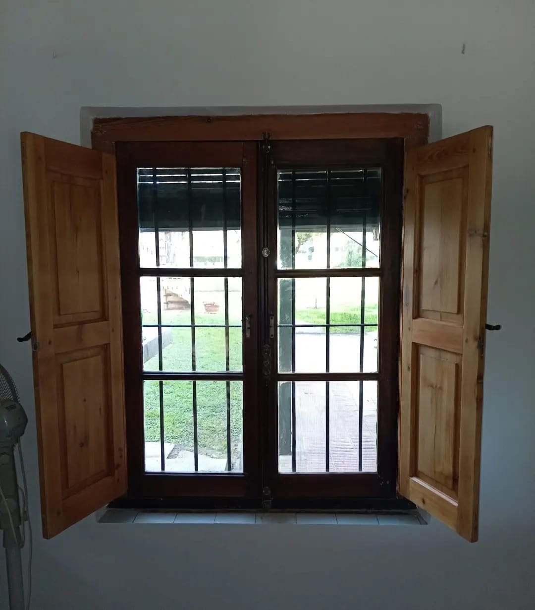 CARPINTERÍA M & T YOUNG  