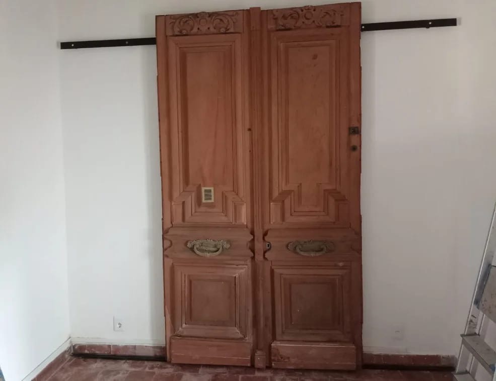 CARPINTERÍA M & T YOUNG  