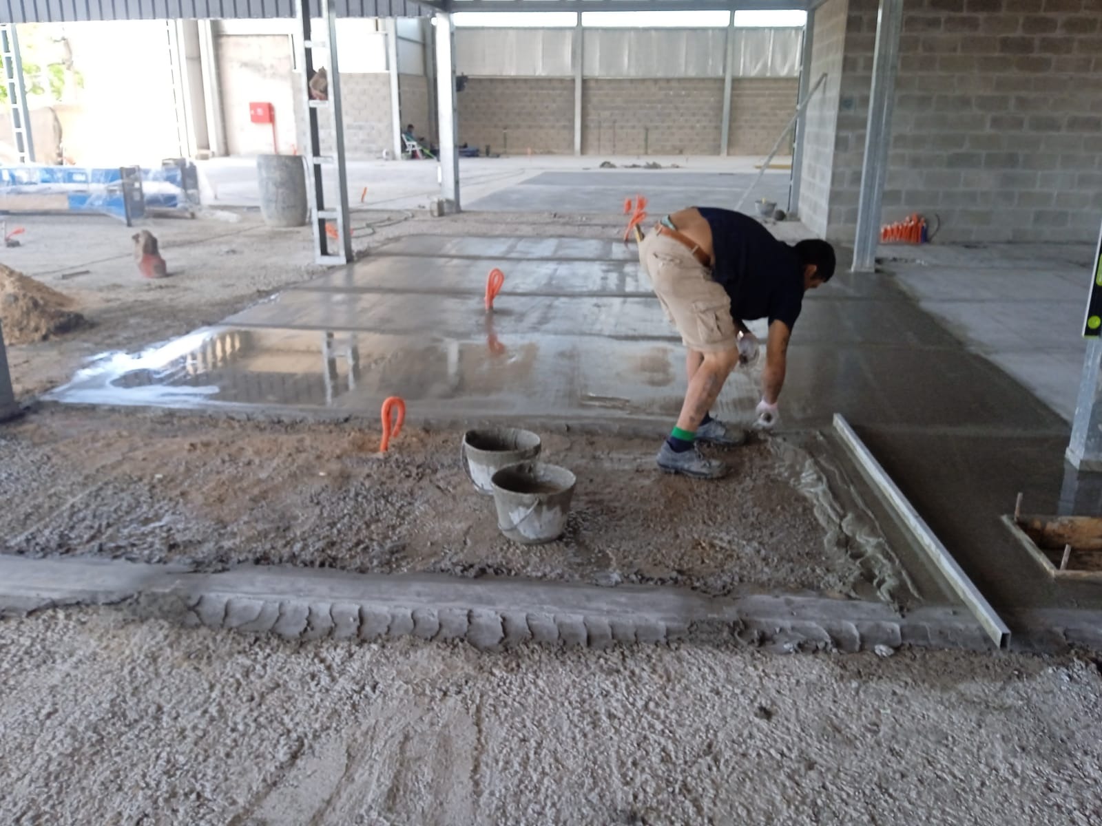 FC CONSTRUCCIONES FC CONSTRUCCIONES  REFORMAS VIVIENDAS
REFORMAS COCINA
REFORMAS BAÑOS
