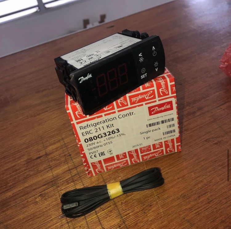 TODO COMERCIO Controlador digital DANFOSS 1 sonda 