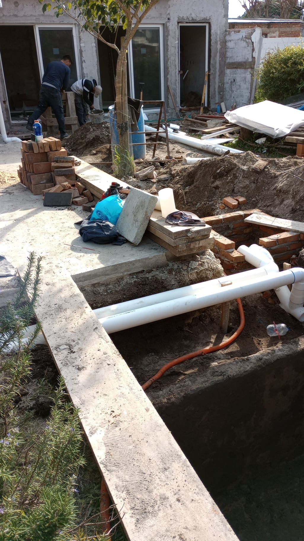 SANITARIA Y CONSTRUCCION DANIEL PARIS  