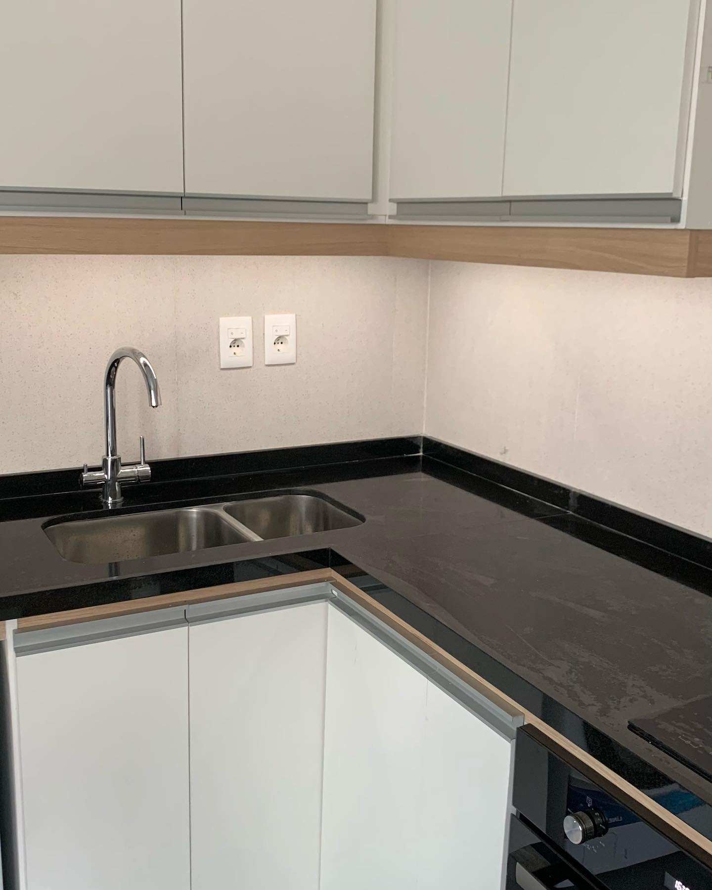 APRATÍNEZ SOLUCIONES  