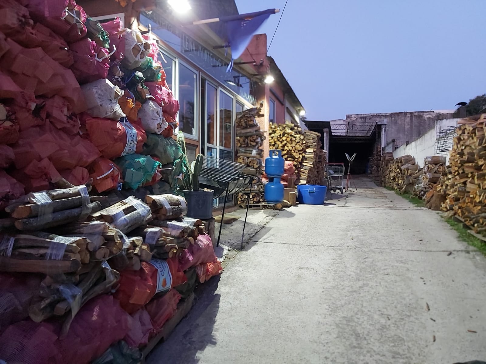 EL BALTA BARRACA DE LEÑA  