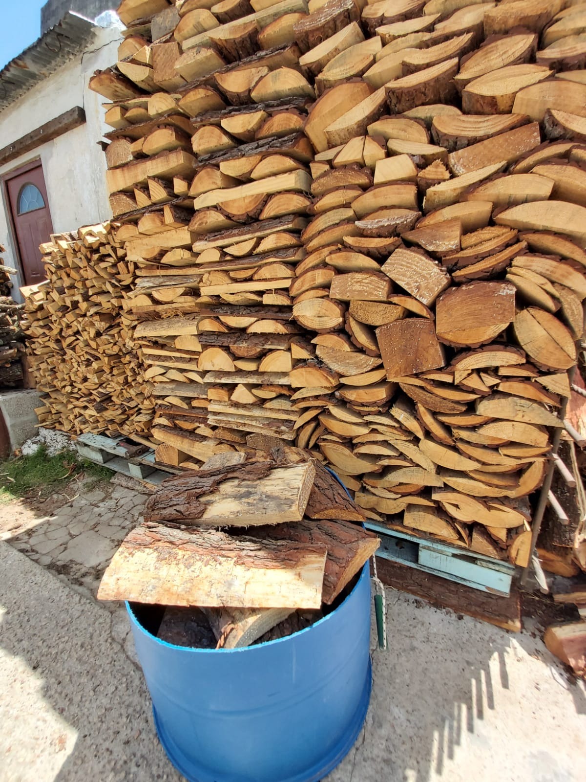 EL BALTA BARRACA DE LEÑA  