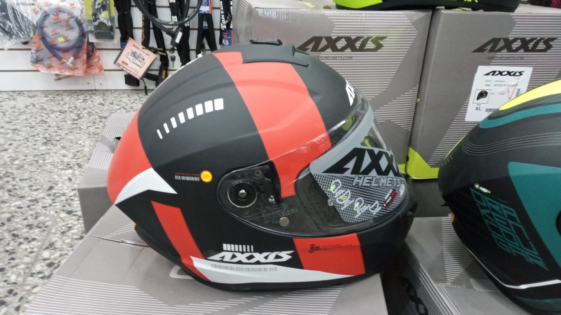 OK MOTOS 2 Cascos AXXIS 