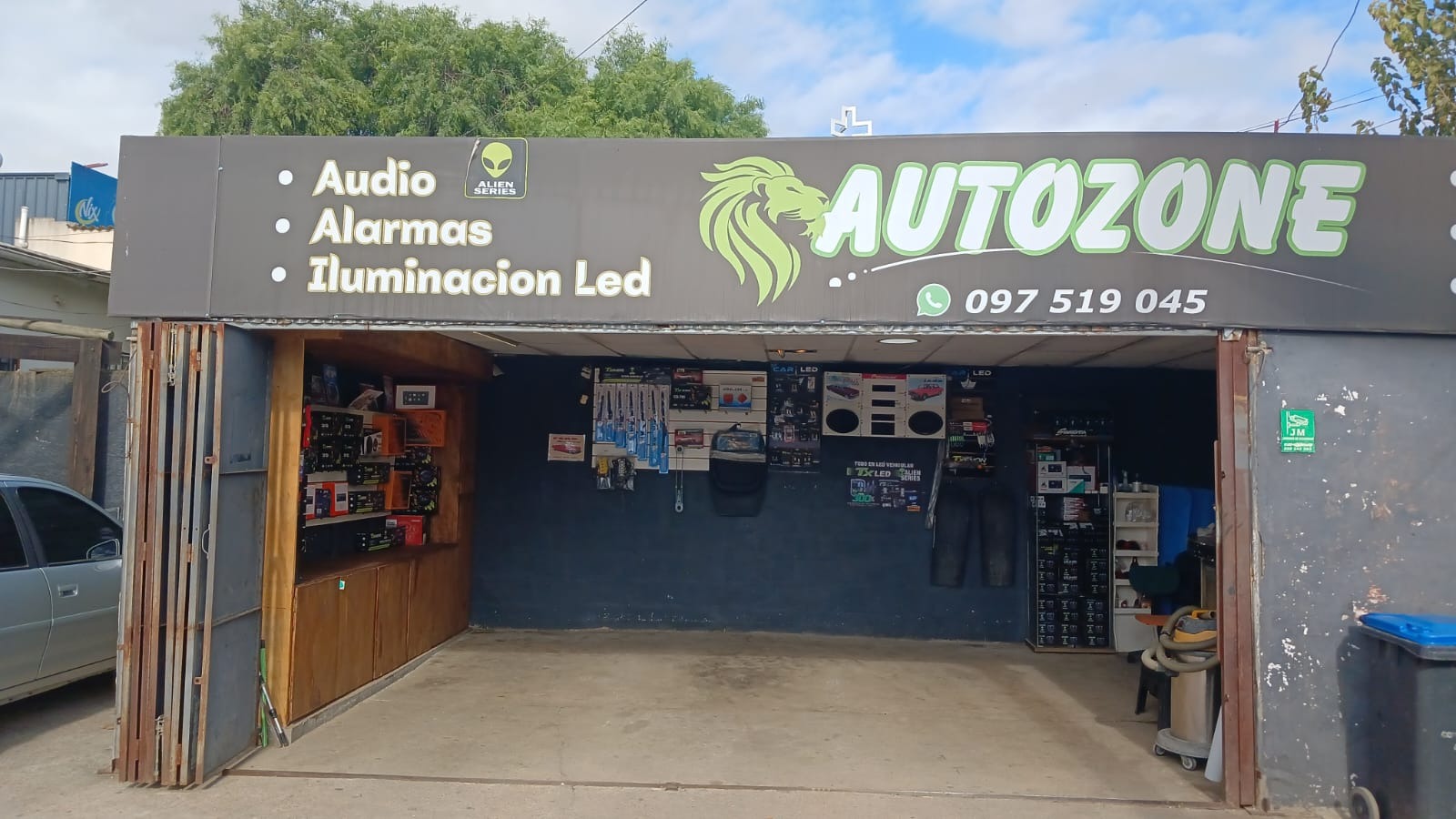 AUTOZONE  