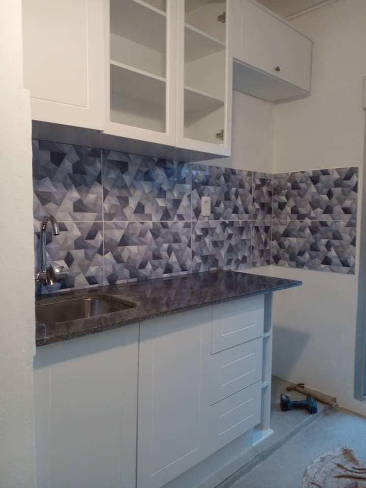 INNOVACIONES FLORIDA (EMPRESA DE CONSTRUCCION  