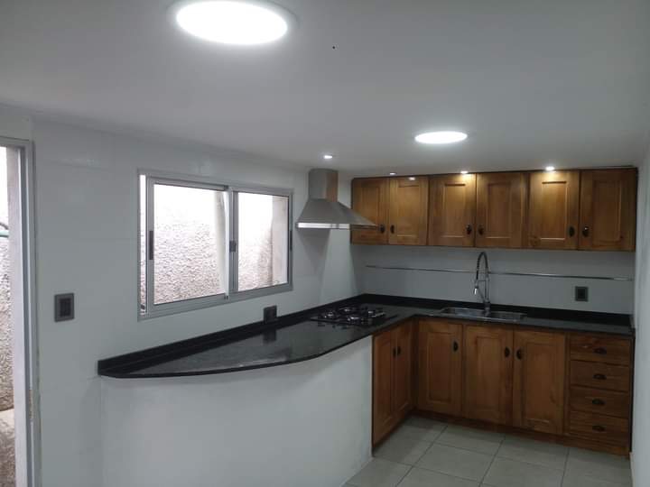 INNOVACIONES FLORIDA (EMPRESA DE CONSTRUCCION  