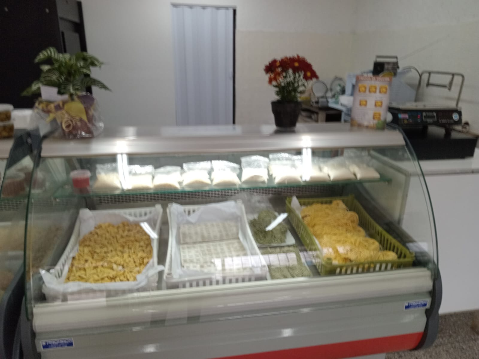 POLLO Y PASTA Pollo y Pasta 