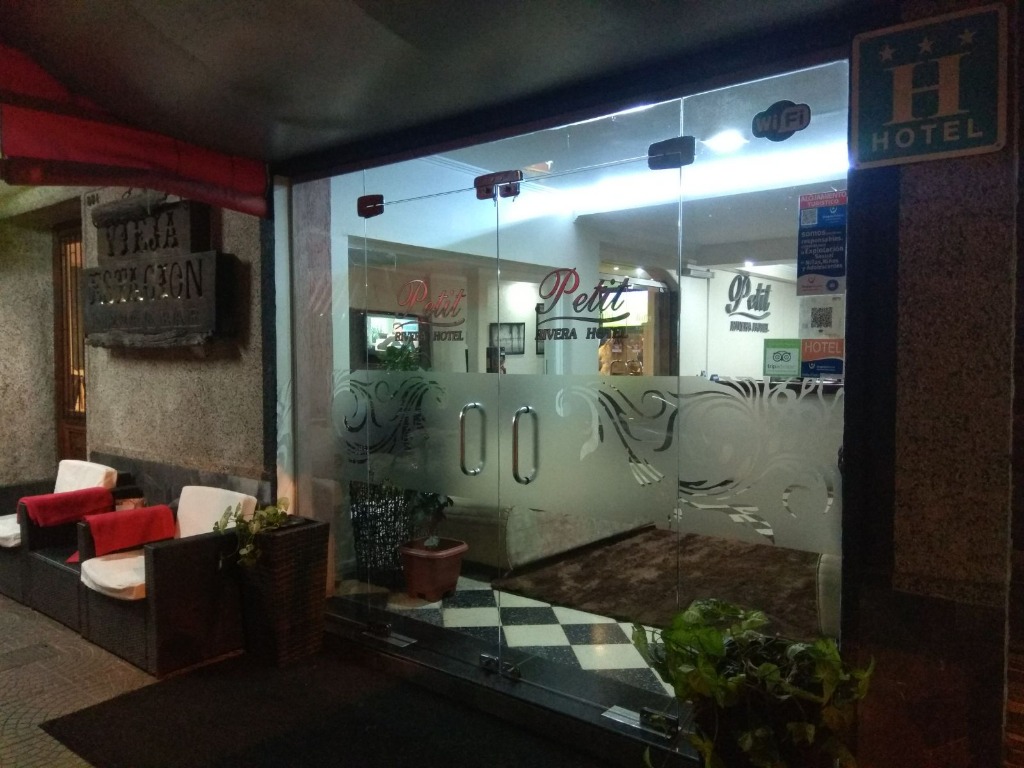 PETIT RIVERA HOTEL  