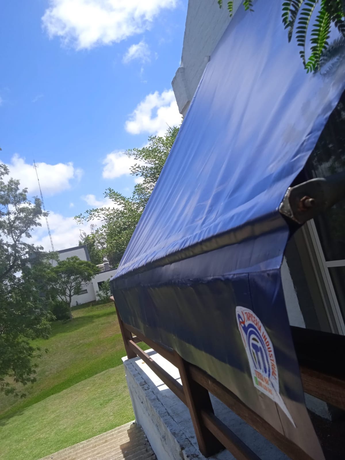 TAPICERÍA INDUSTRIAL Toldos 