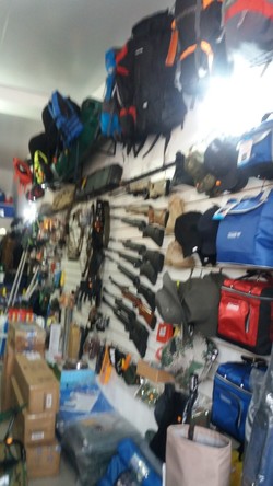 4 VIENTOS CAZA - PESCA - CAMPING 