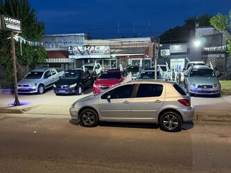 LA CHACRA AUTOMOVILES 