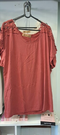 M & V Ropa para Dama 