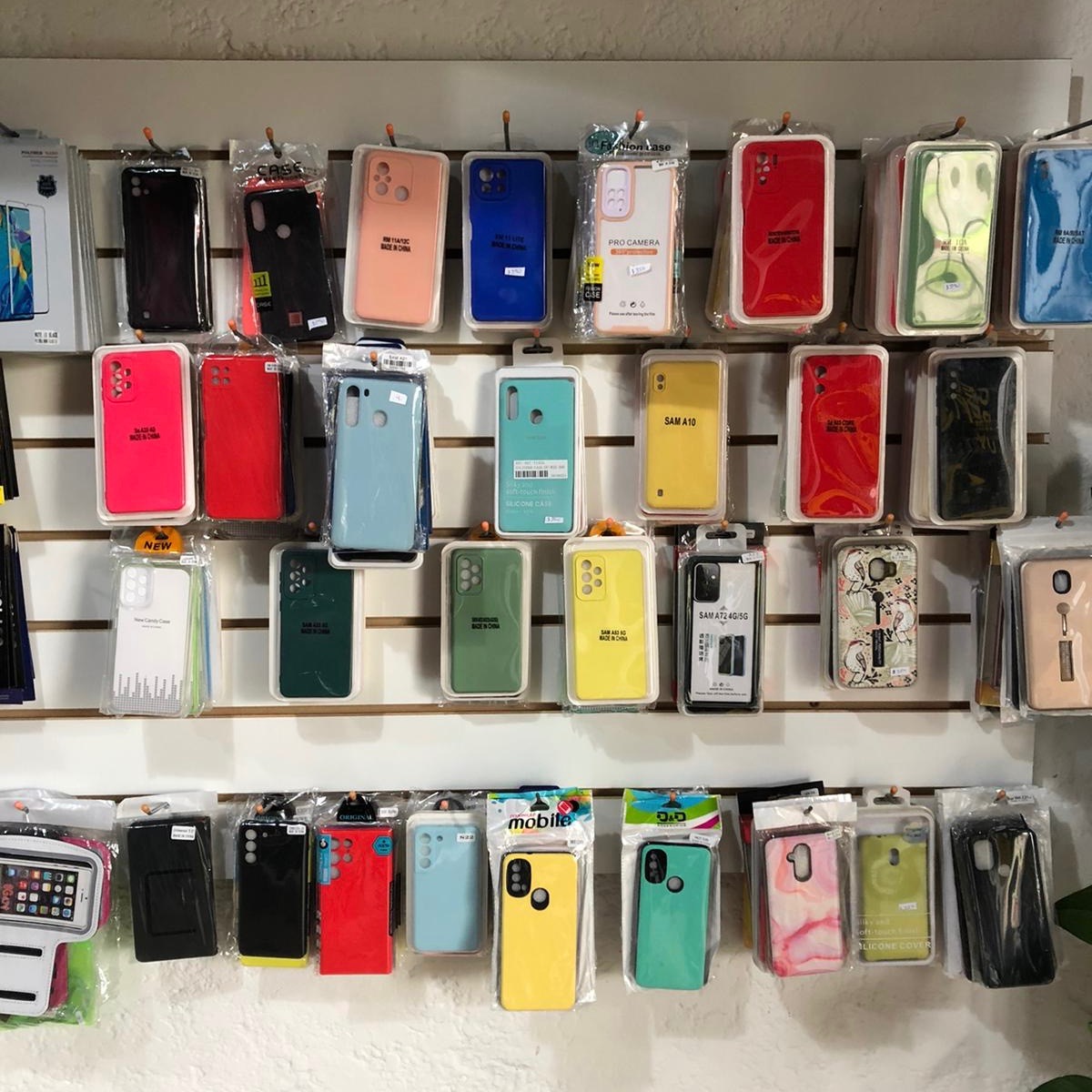 CEL REPAIR UY Variedad de cases 