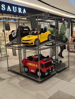 Grupo Uru LTDA Cubos exhibidores 