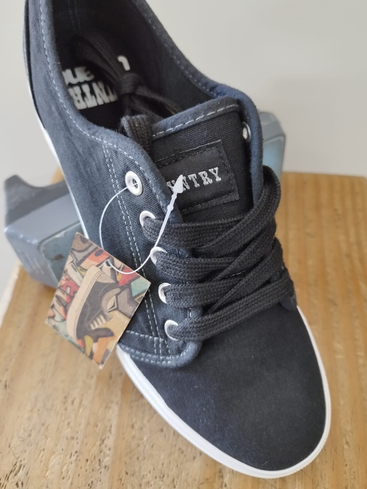 TIENDA PATY'S TIENDA PATY'S  Championes colección paddock