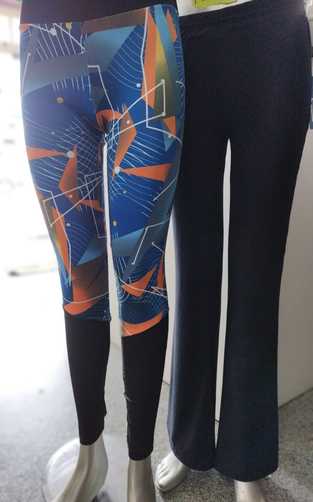 TIENDA PATY'S TIENDA PATY'S  Calzas para deporte,divinas!!!
Oxford varios color