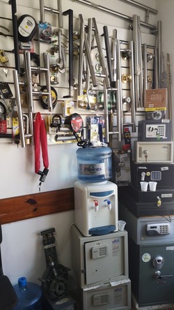 Cerrajeria Campaña Pando Manijas y tiradores 